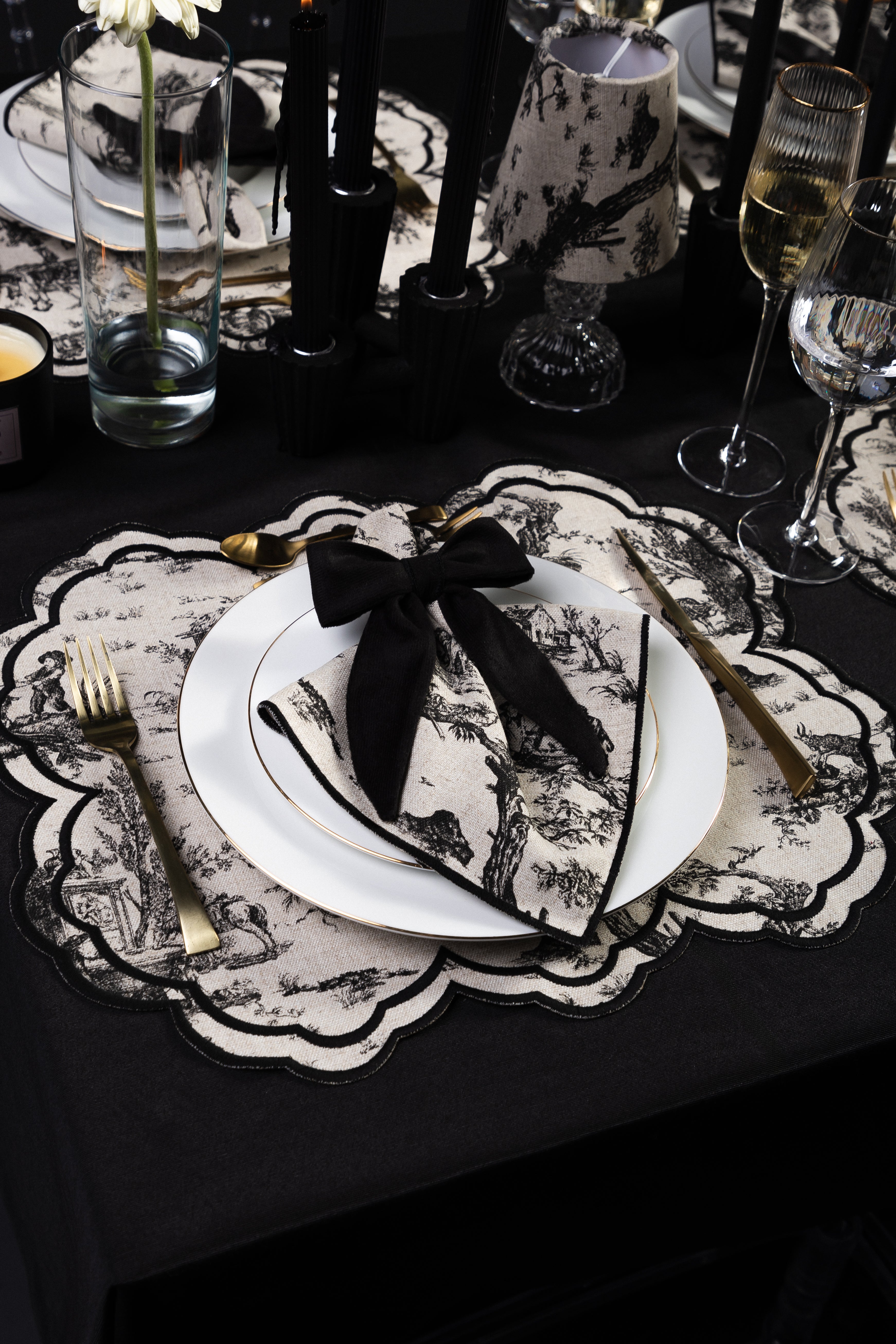Lugar Americano Toile de Jouy Preto
