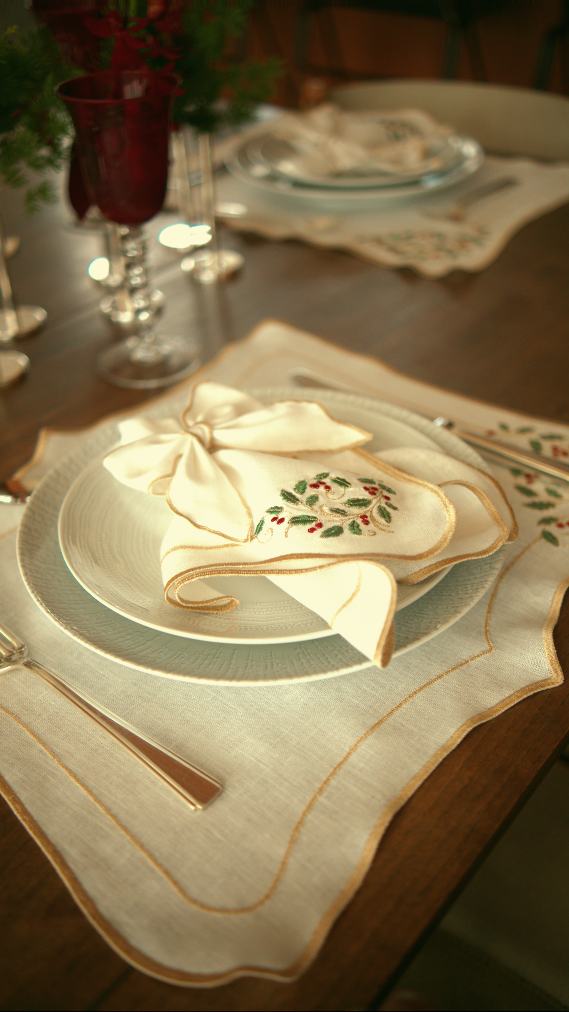 Porta-Guardanapo Laço Branco com Dourado