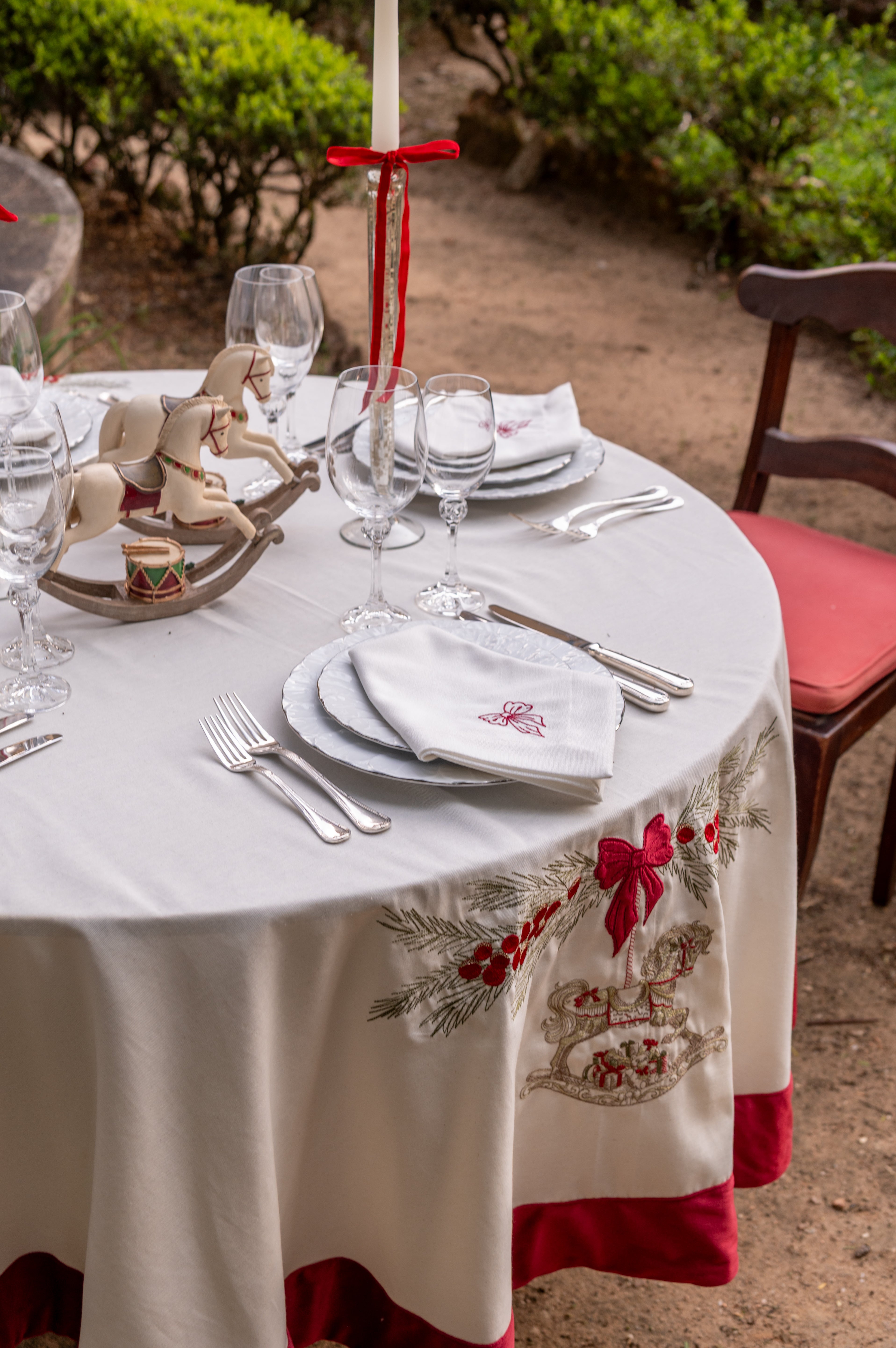 Toalha de Mesa Redonda Coleção Carrossel de Natal
