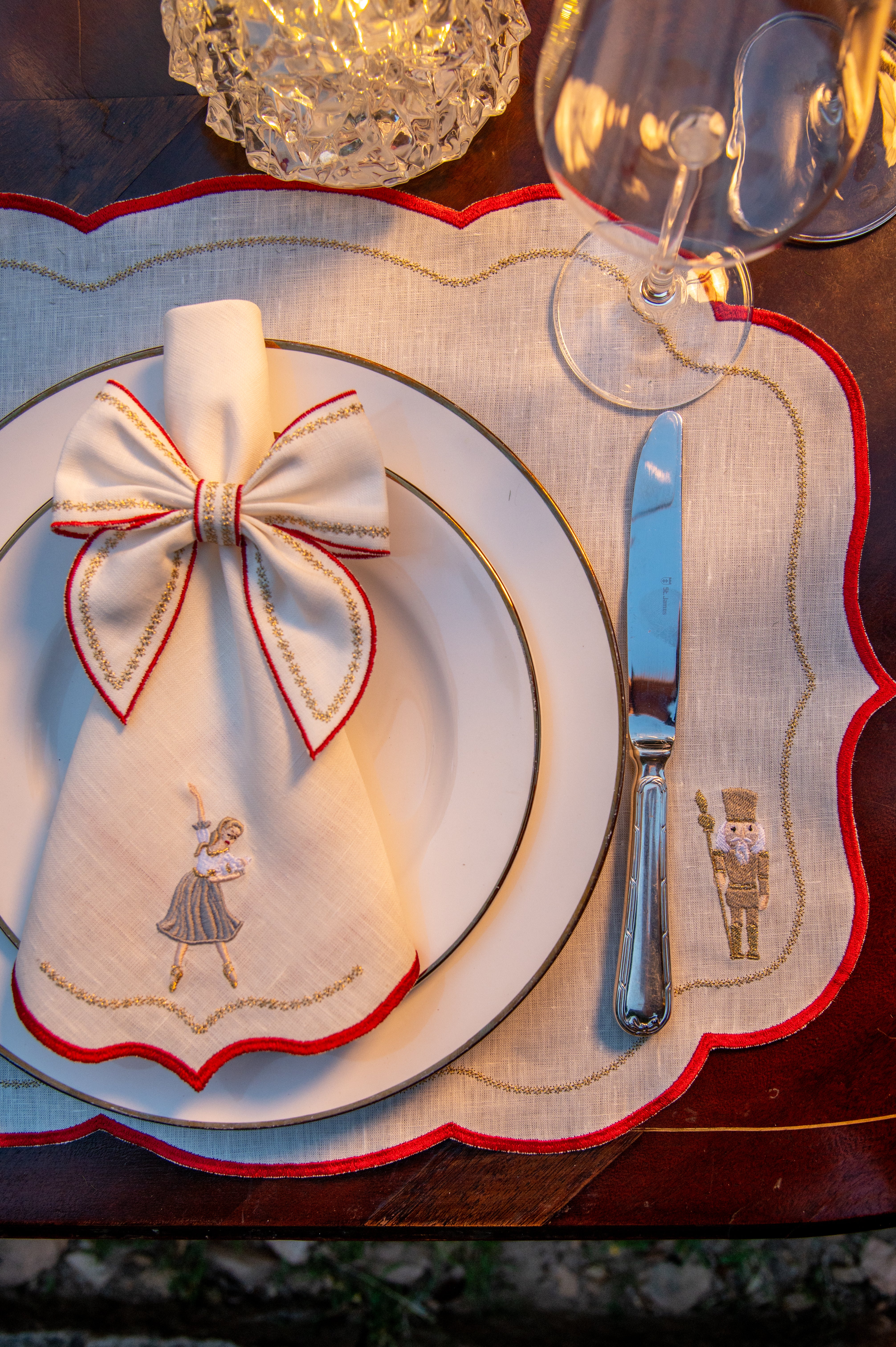 Guardanapo Quebra-Nozes – Bailarina