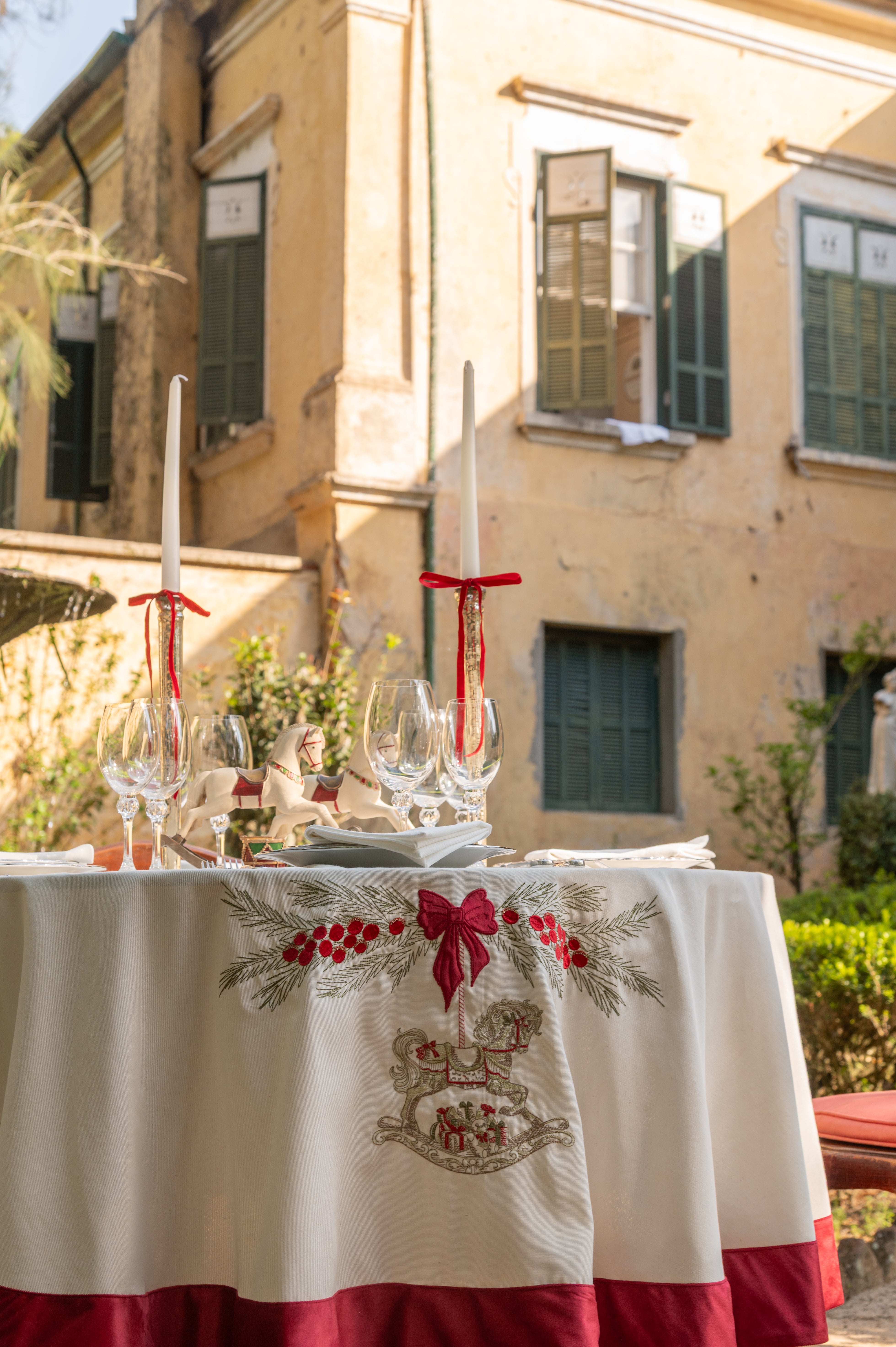 Toalha de Mesa Redonda Coleção Carrossel de Natal